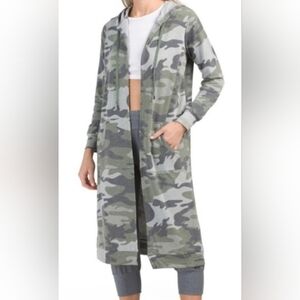 Cyrus Camo Hooded Jacket Kangaroo Pocket In Great Condition And Oversized Small